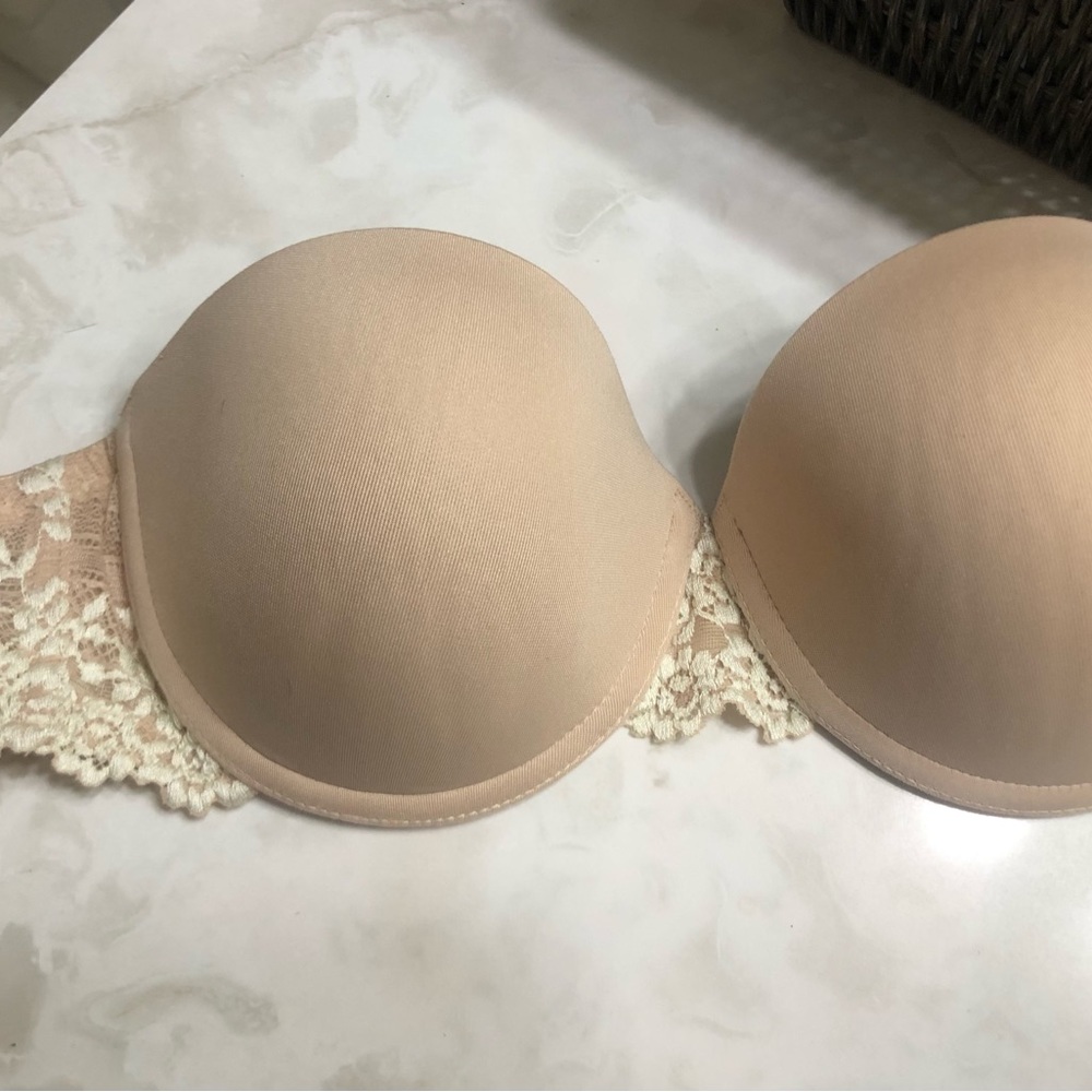 WACOAL Strapless Underwire Bra (32D)